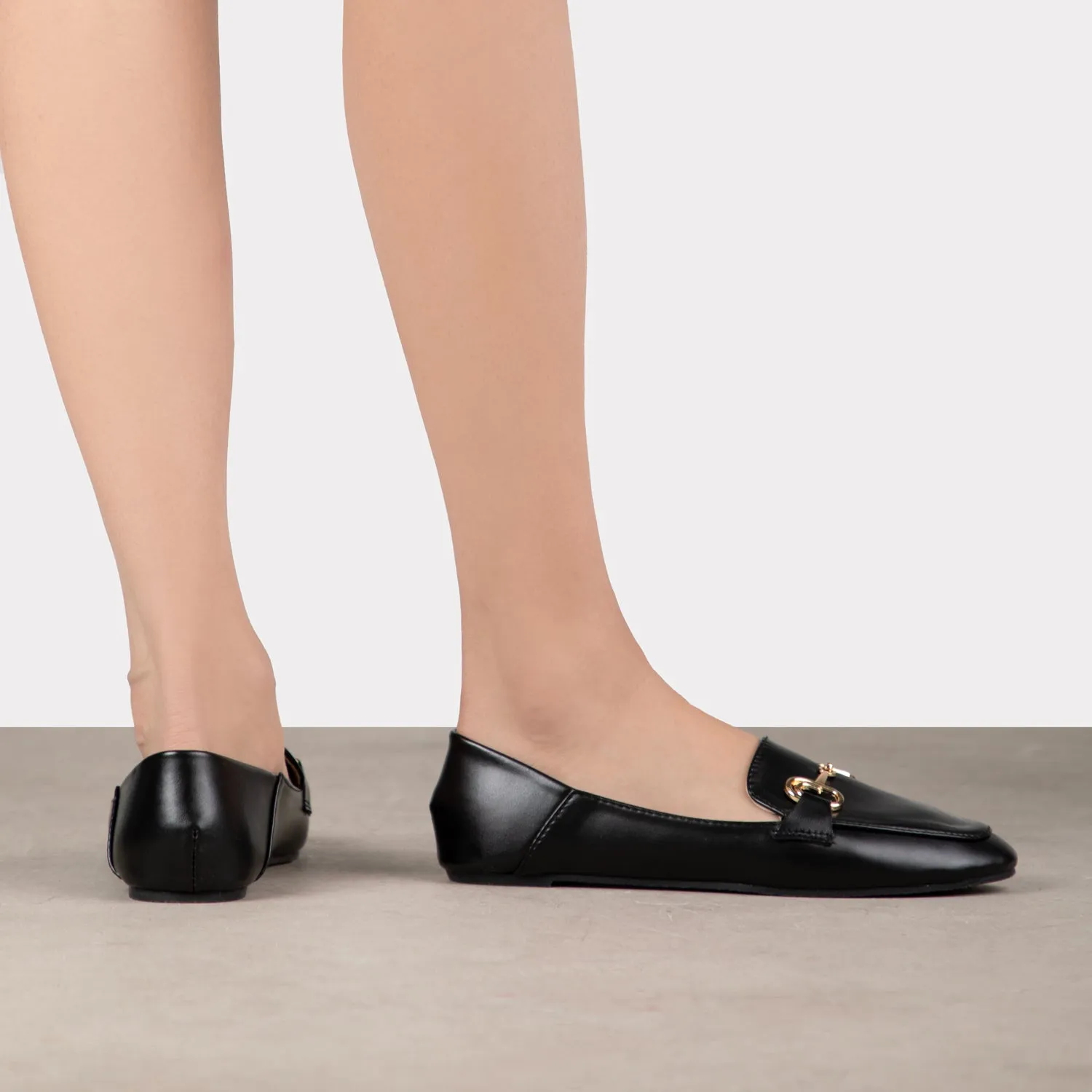 RAID Amiela Flat Shoes in Black