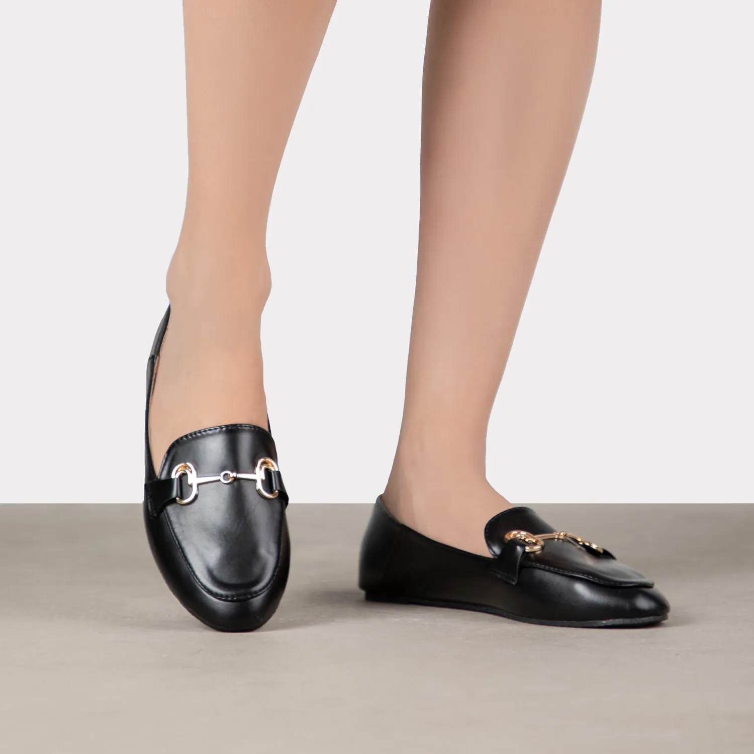 RAID Amiela Flat Shoes in Black